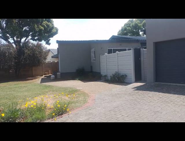 4 BEDROOM HOUSE FOR SALE IN GREENHILLS